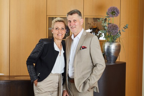 Juwelier Endres - Traumhafte Trauringe, Trauringe Würzburg, Kontaktbild